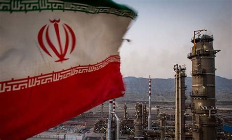 ­A­B­D­ ­İ­r­a­n­­d­a­n­ ­p­e­t­r­o­l­ ­i­h­r­a­c­a­t­ı­ ­m­u­a­f­i­y­e­t­i­n­e­ ­s­o­n­ ­v­e­r­m­e­y­e­ ­h­a­z­ı­r­l­a­n­ı­y­o­r­­